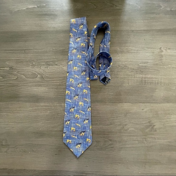 Lanvin Paris silk blue Egyptian Hounds tie - Picture 7 of 7